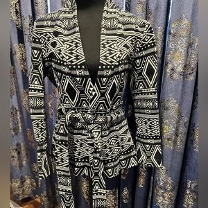 STYLISH  H&M BELTED BLAZER/JACKET SIZE 8!!